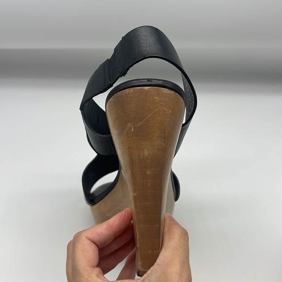 Diane Von Furstenberg - Black Leather Open Toe Wood Heeled Wedge Size 9.5 - Picture 6 of 15